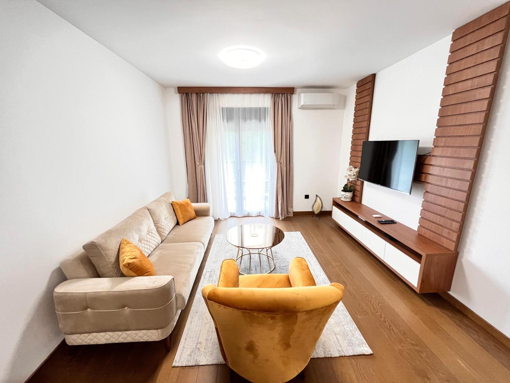 Apartments Tulip 波德戈里察 外观 照片